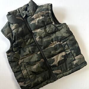 Gymboree Camo Fleece Lined Puffer Vest Sz 6-12 Months